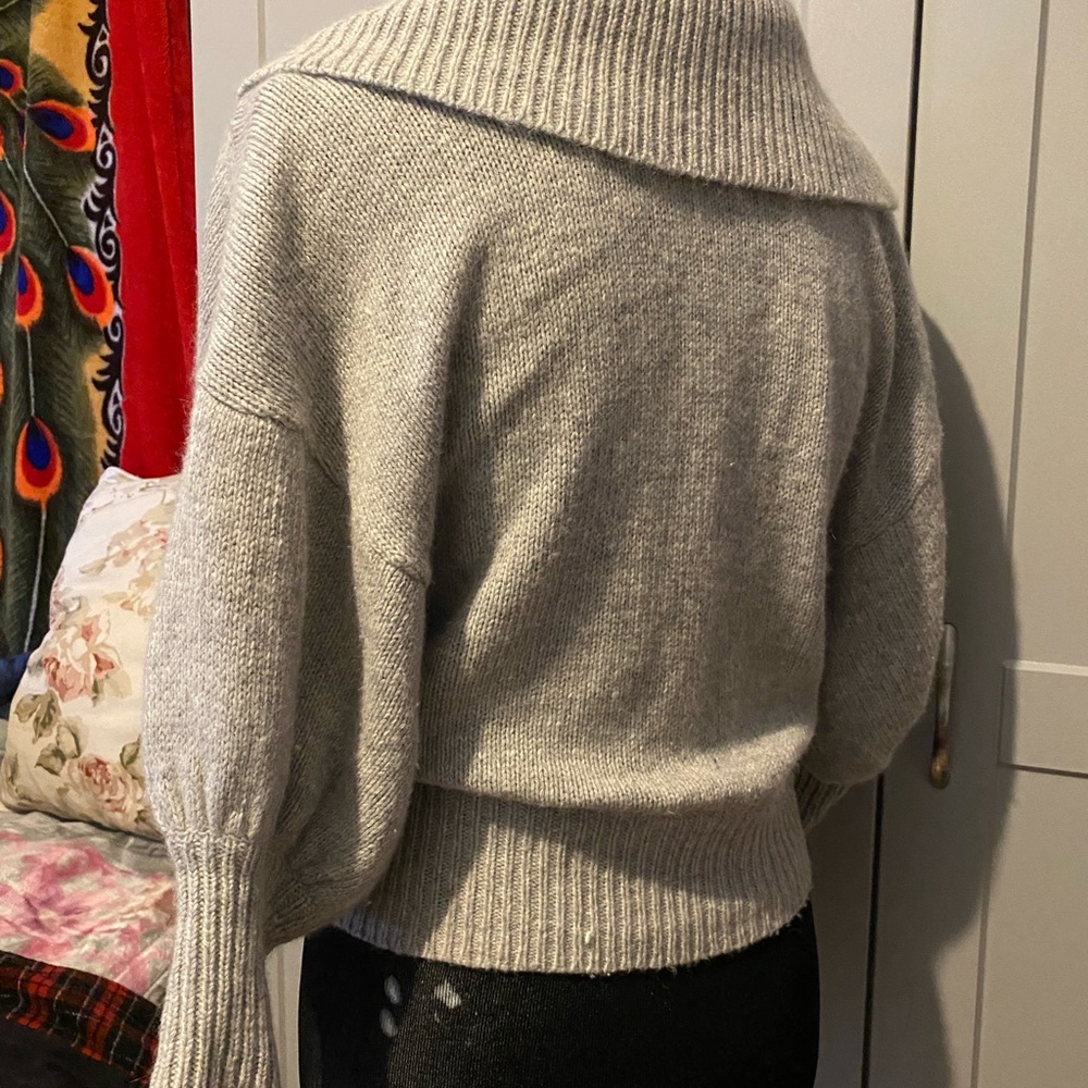 Sweater - Picture 6 of 9